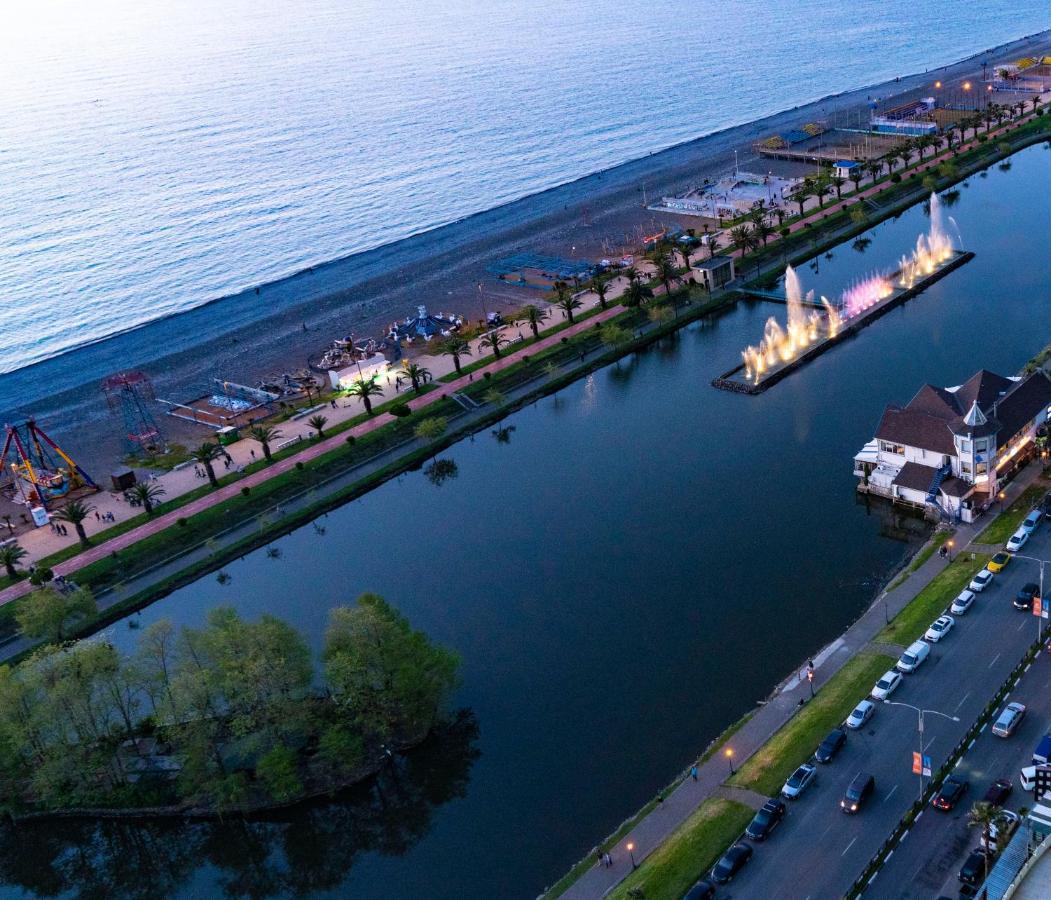 באטומי Seaside Resort In New Orbi Twins מראה חיצוני תמונה
