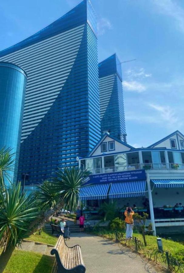באטומי Seaside Resort In New Orbi Twins מראה חיצוני תמונה