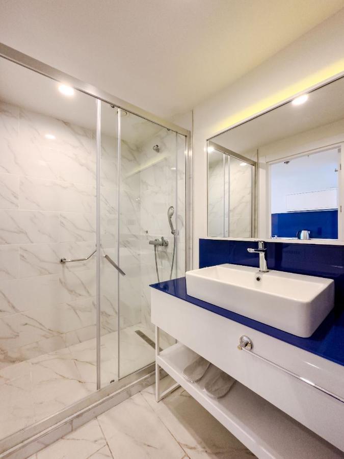 באטומי Seaside Resort In New Orbi Twins מראה חיצוני תמונה